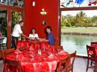 La Cova Restaurants
