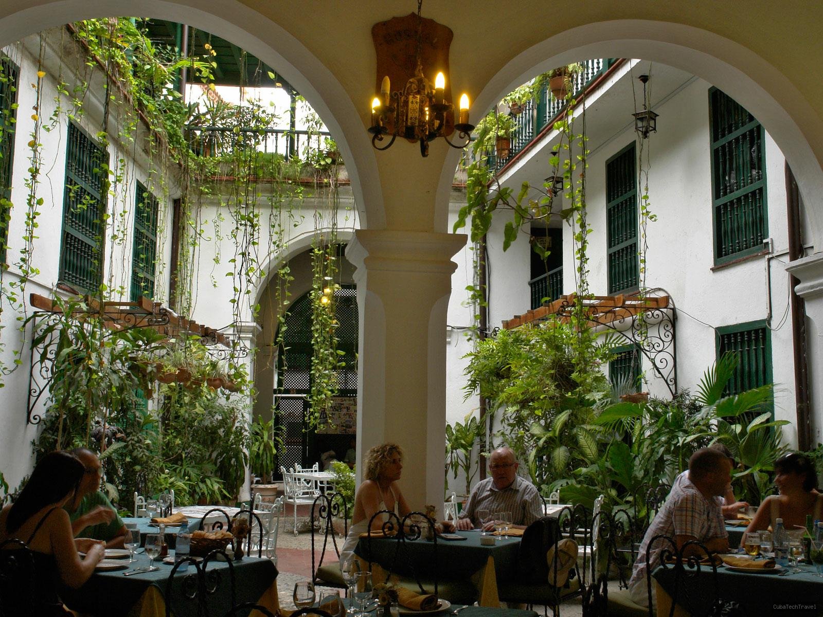 Hostal Valencia Hotel
